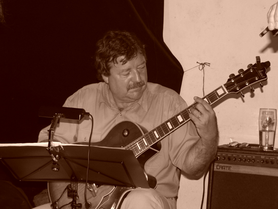 P1450502i.jpg
